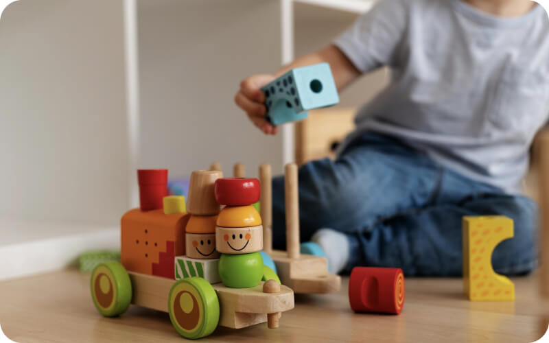 Oyuncaklar sadece zaman geçirmenin değil, öğrenmenin ve 